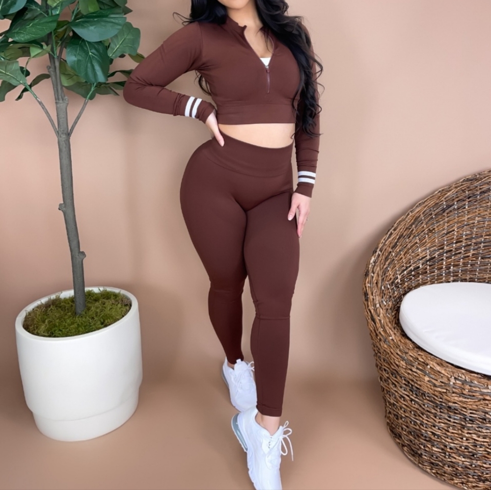 peachy bunz | zip me up long sleeve crop top